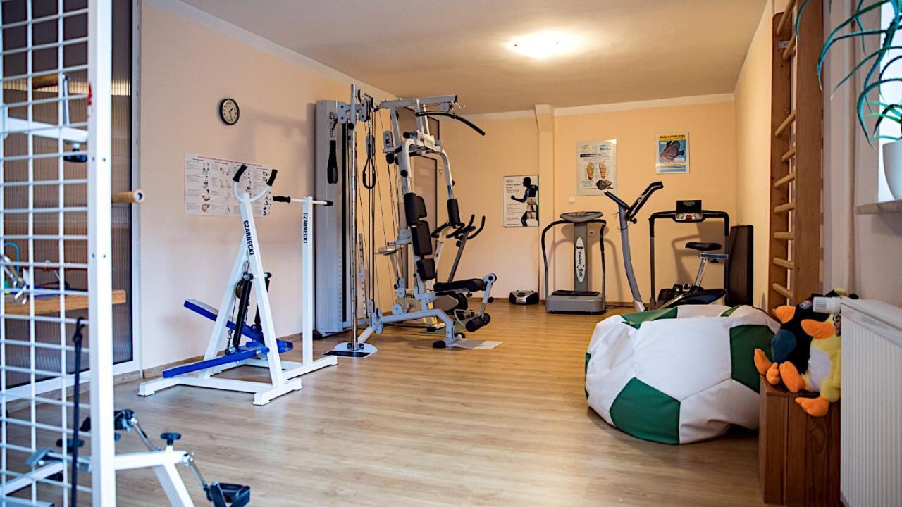 Отель Osrodek Wypoczynkowo Rehabilitacyjny Wlokniarz Устка Экстерьер фото